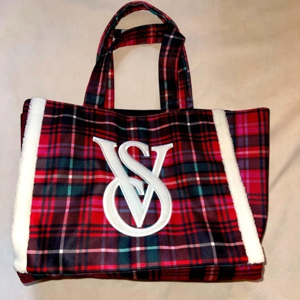 NWT Victoria’s‎ Secret Bag